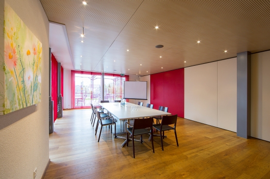 Unser Bankett-Saal ist unterteilbar und gut ausgerüstet für Meetings